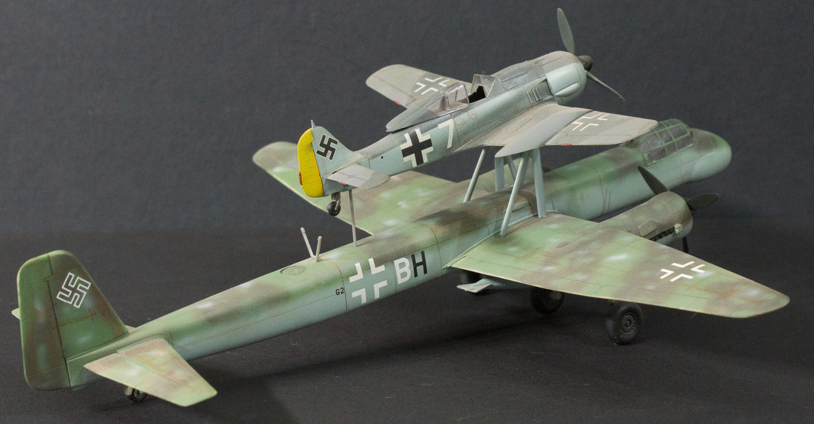 AMT 729206 1/72 Ju 88H-4 Fuhrungsmachine Build Image 08