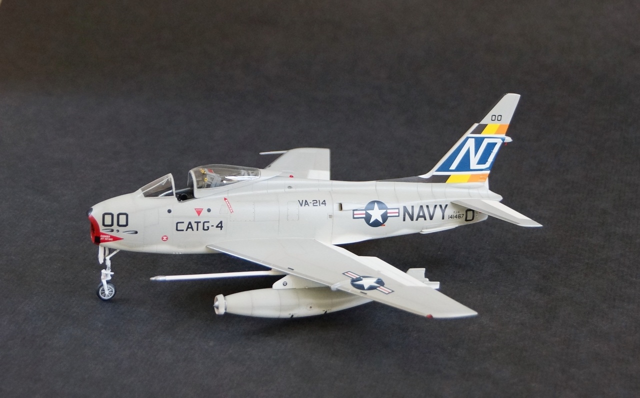 Collect Aire 4875 1/48 FJ-4 Fury Photo Feature Image 01
