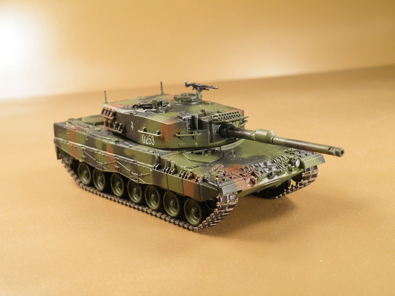 DML 1/72 Leopard 2A4 Build Image 12