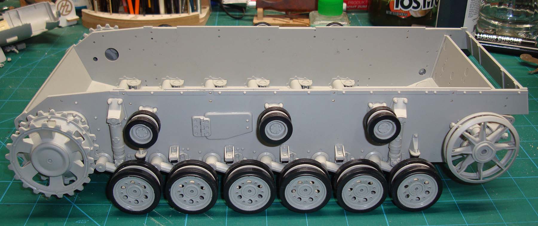 Gallery Models 1/16 Panzer III Ausf.J Build Image