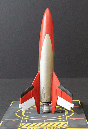 Star Explorers 1950's-inspired 'retro' rocket Kit