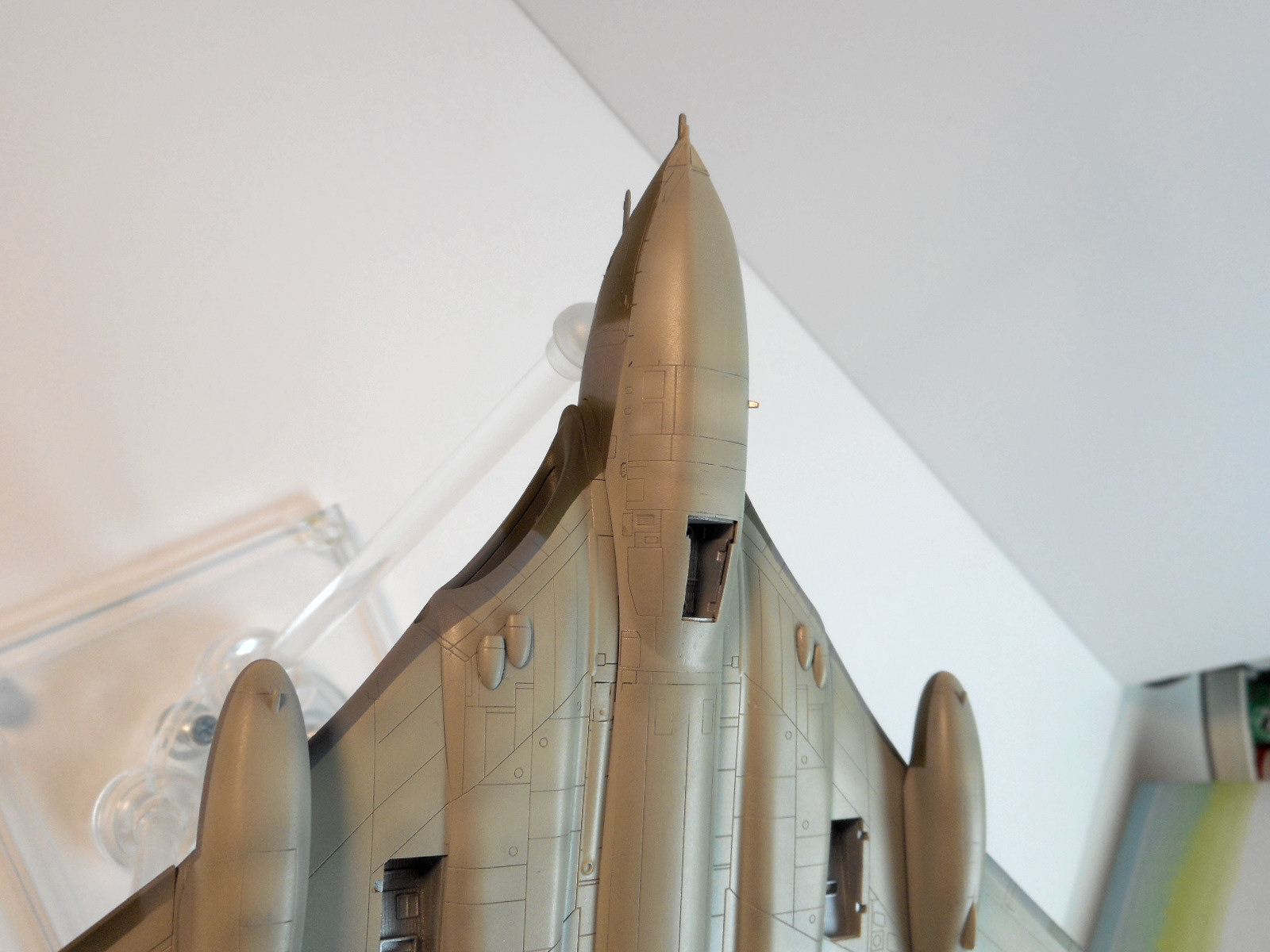 Great Wall Hobbies 1/144 Victor B.2 Build Image 09