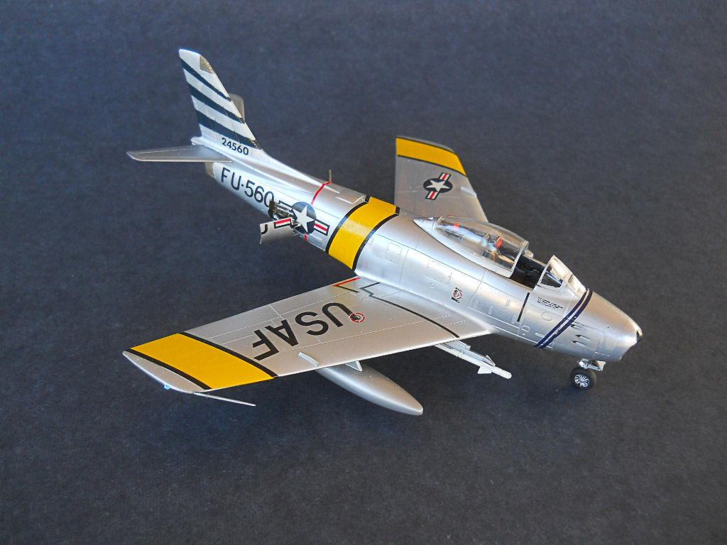 Hasegawa 1/72 F-86F Sabre Photo Feature Image