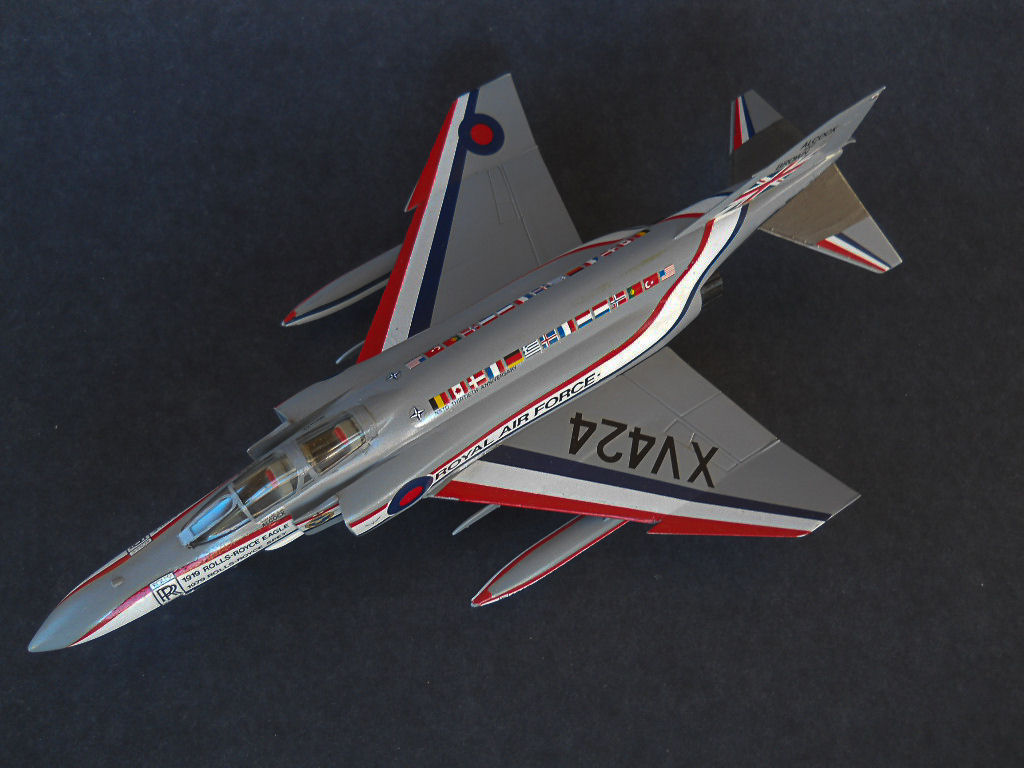 Hasegawa 1/72 F-4EJ Kai Phantom II 'Alcock and Brown' Photo Feature Image