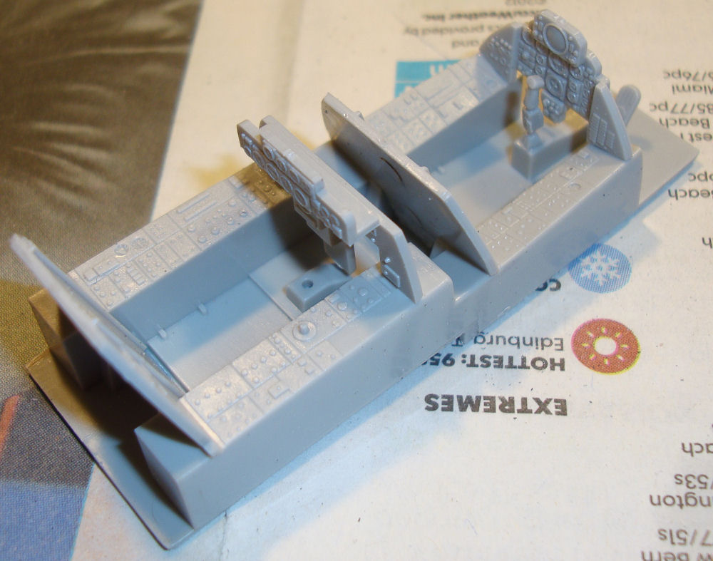 Hasegawa 07105 1/48 F-4B Phantom II Quick Build Image