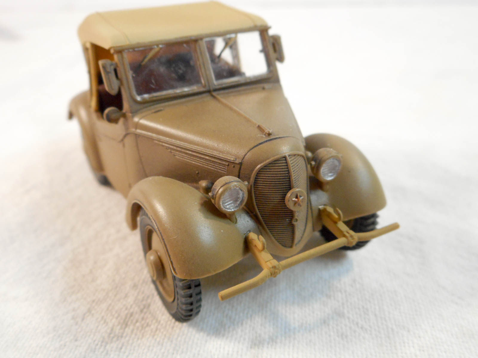 Hasegawa 07404 1/48 Ki-61-I Tei Type 3 Hien (Tony) and Type 95 Small Sedan Kurogane 244th Flight Regiment Build Review Image