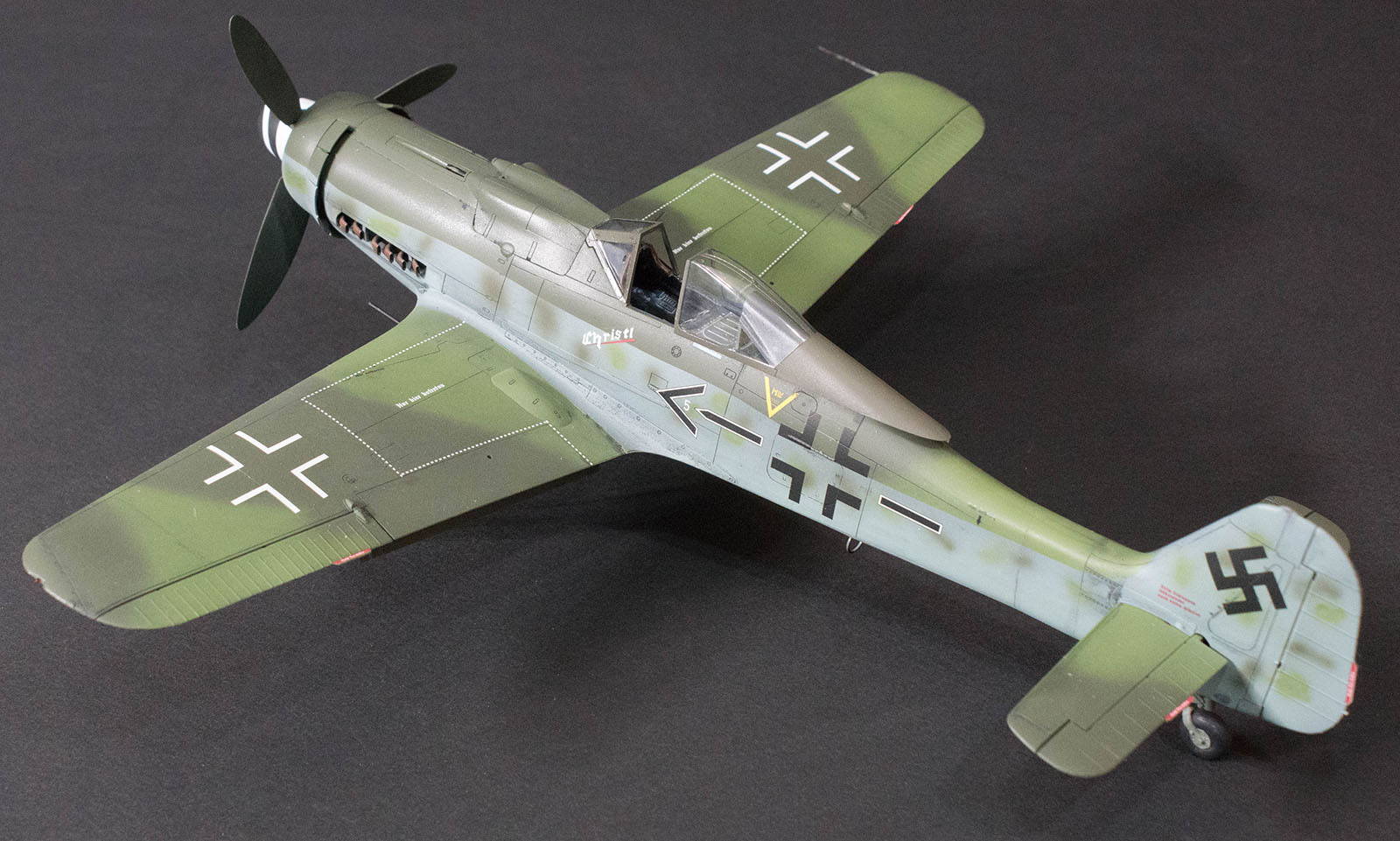 Hasegawa 08251 1/32 Fw 190D-9 'Barkhorn' Build Review Image