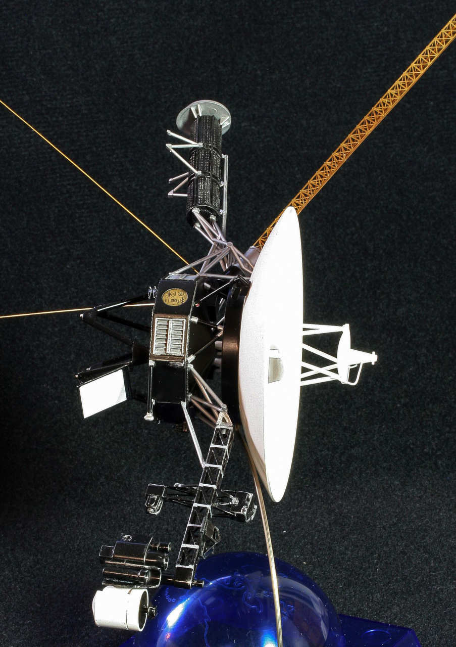 Hasegawa 1/48 Voyager Space Probe Build Review Image 12