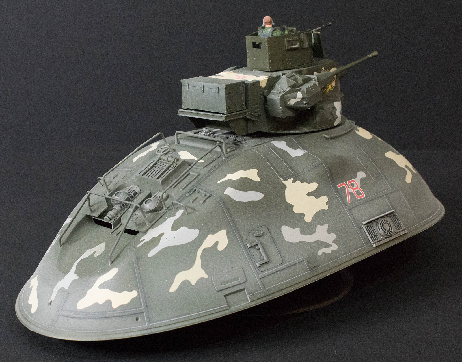 Hasegawa 64111 1/35 Shchelkunchik Ma.K. Build Review Image