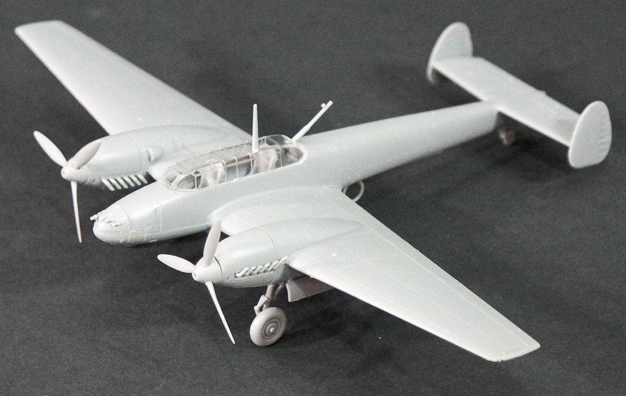 Hobby Boss 80292 1/72 Bf 110 Quick Build Image 01
