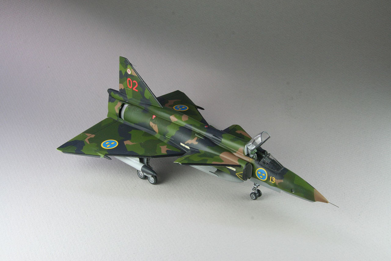 Heller 80256 1/72 SK-37 Viggen Build Image 11