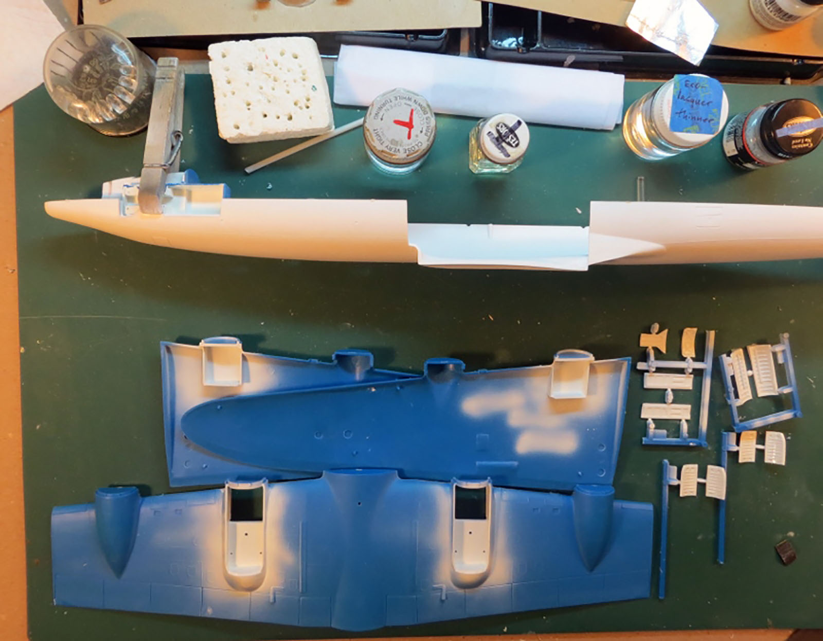 Heller 80311 1/72 EC-121R 'Batcat' Super Constellation Build Image 03