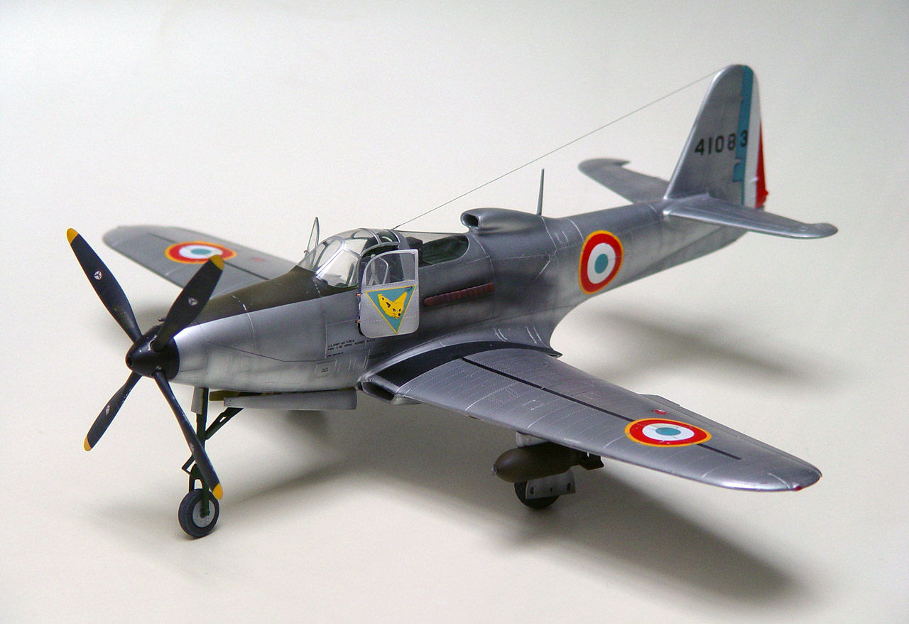 HpH Models 1/32 Bell P-63C King Cobra Photo Feature Image