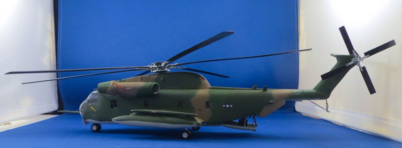 Italeri 1035 1/72 HH-53C Super Jolly Green Giant Build Image