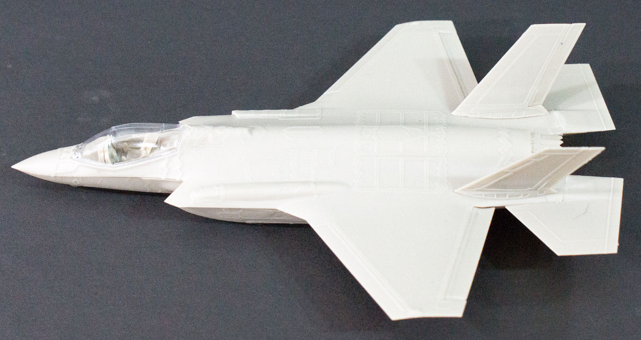 Italeri 1331 1/72 F-35A Lightning II Quick Build Image 01
