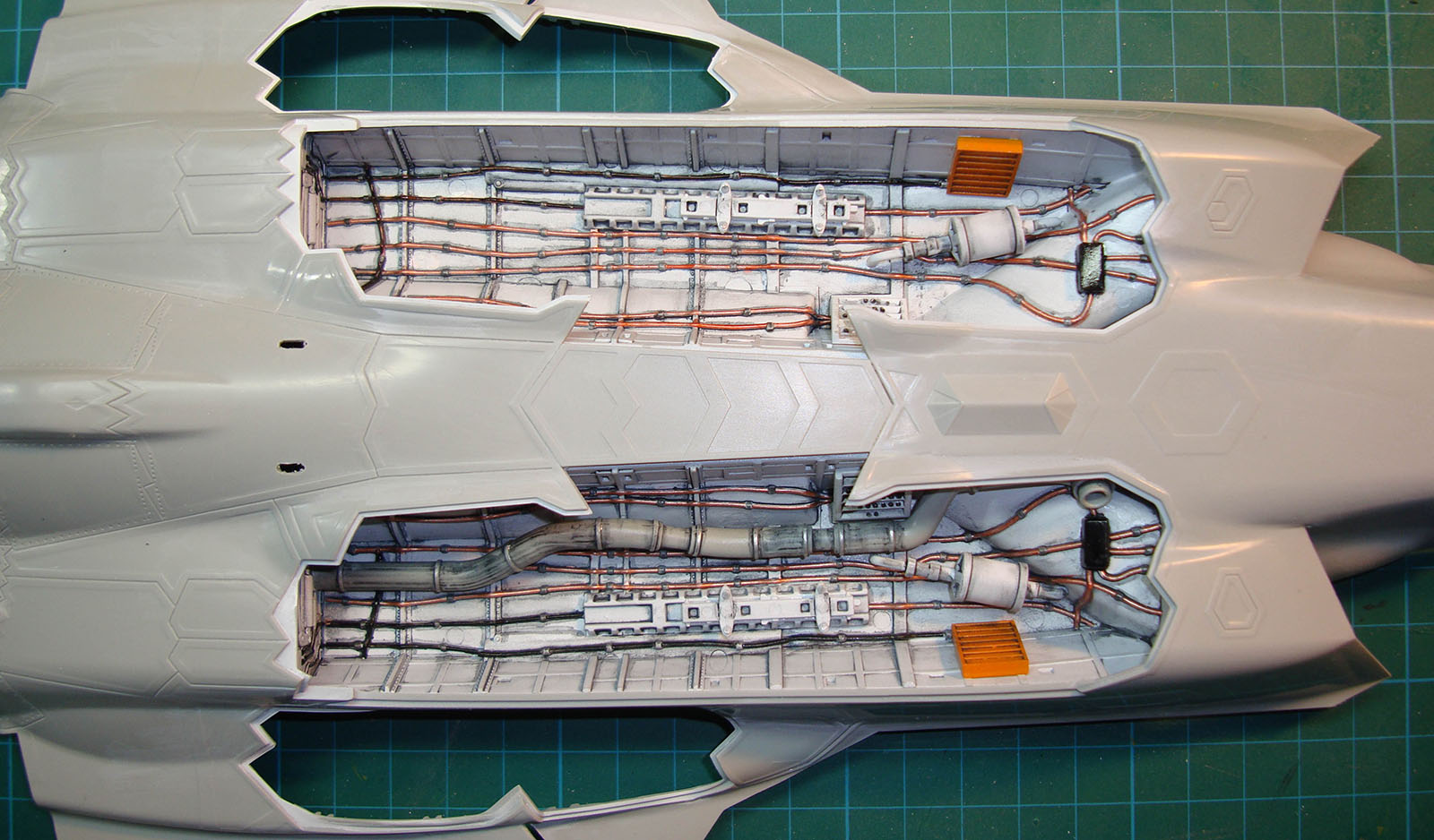 Italeri 2506 1/32 F-35A Lightning II Build Image 14
