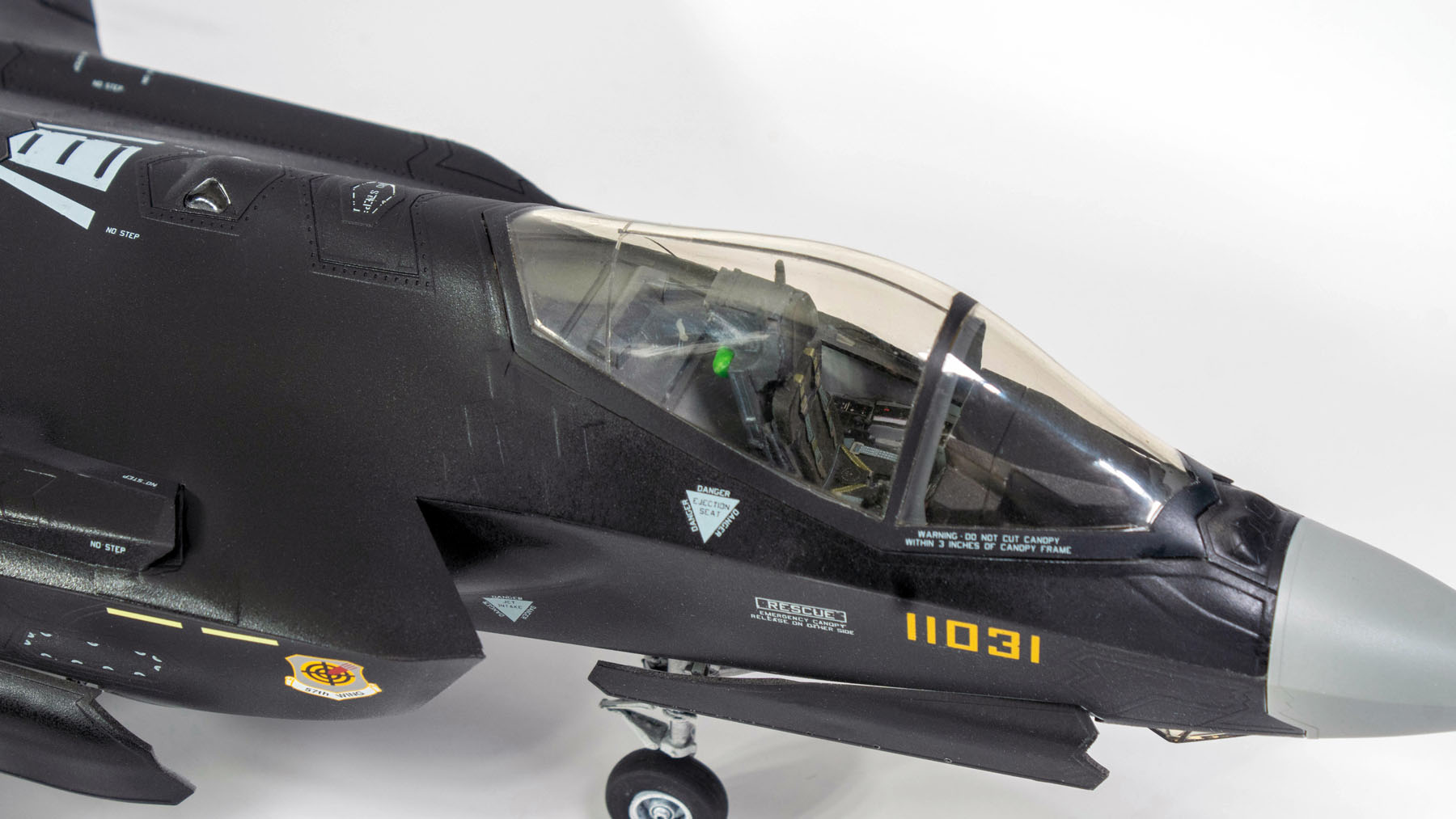 Italeri 2506 1/32 F-35A Lightning II Build Image 72