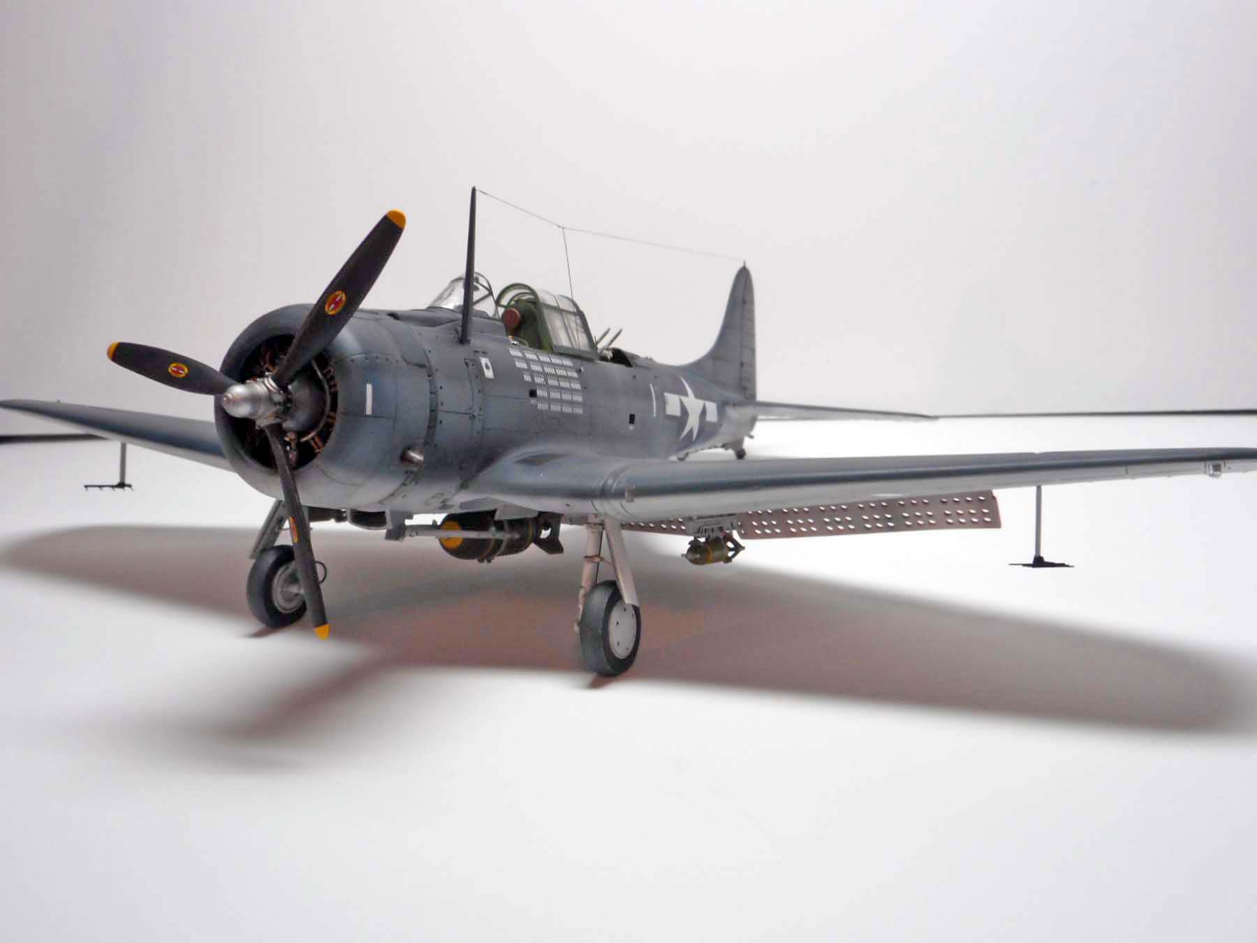 Italeri 2673 1/48 SBD-5 Dauntless Build Image 24