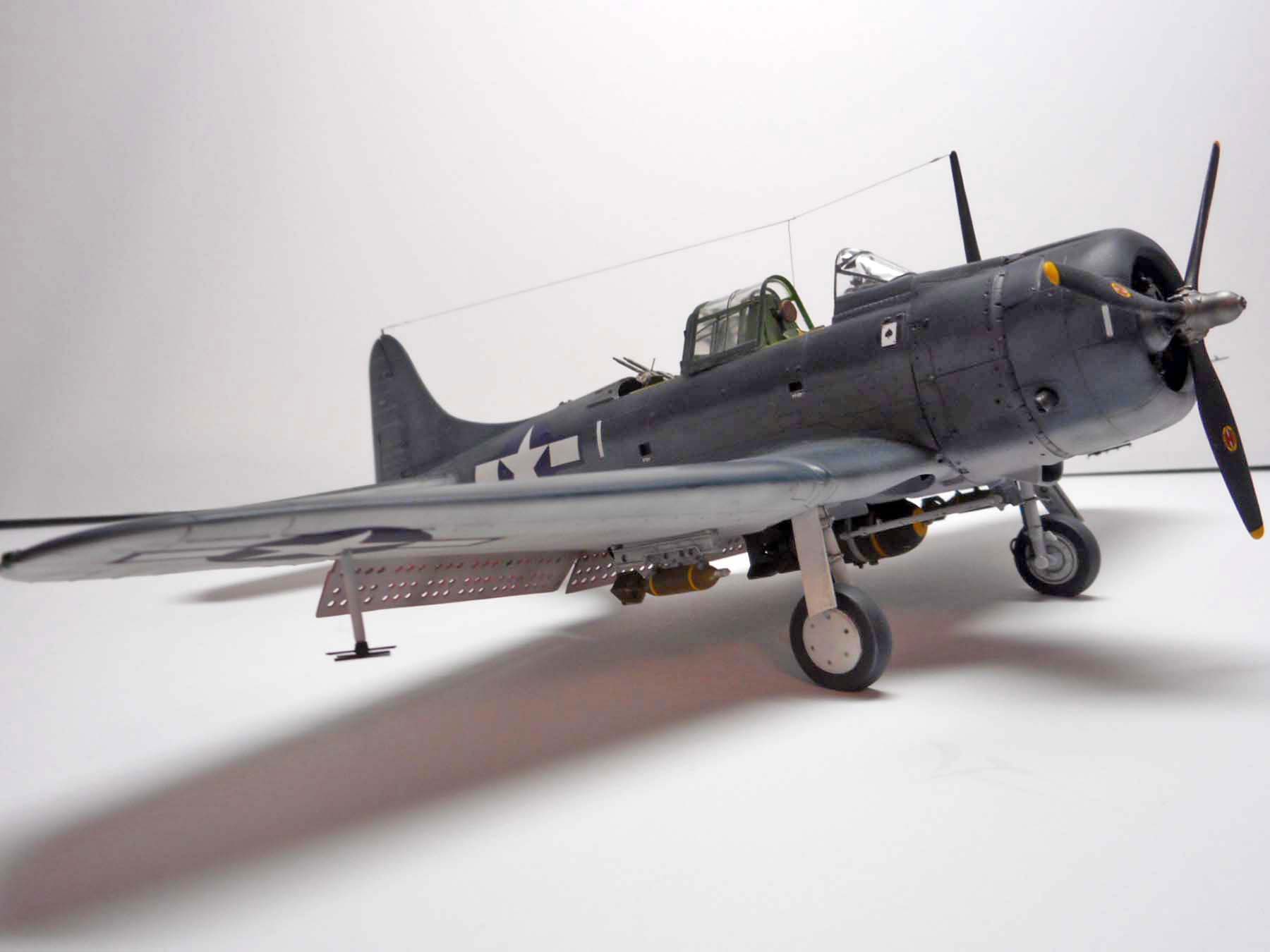 Italeri 2673 1/48 SBD-5 Dauntless Build Image 25