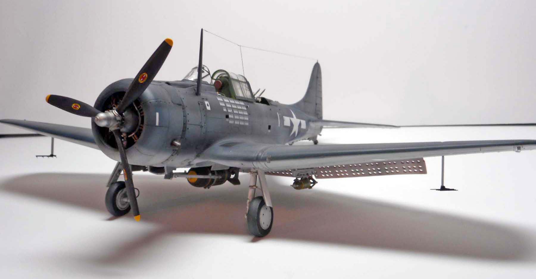 SBD-5 Dauntless Review