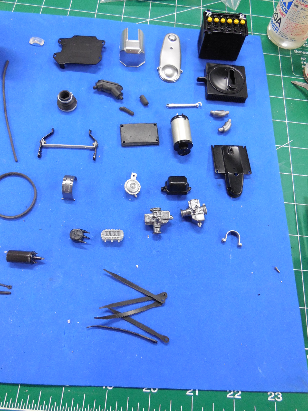 Italeri 4513 1/6 Moto Guzzi V850 California Build Image 102