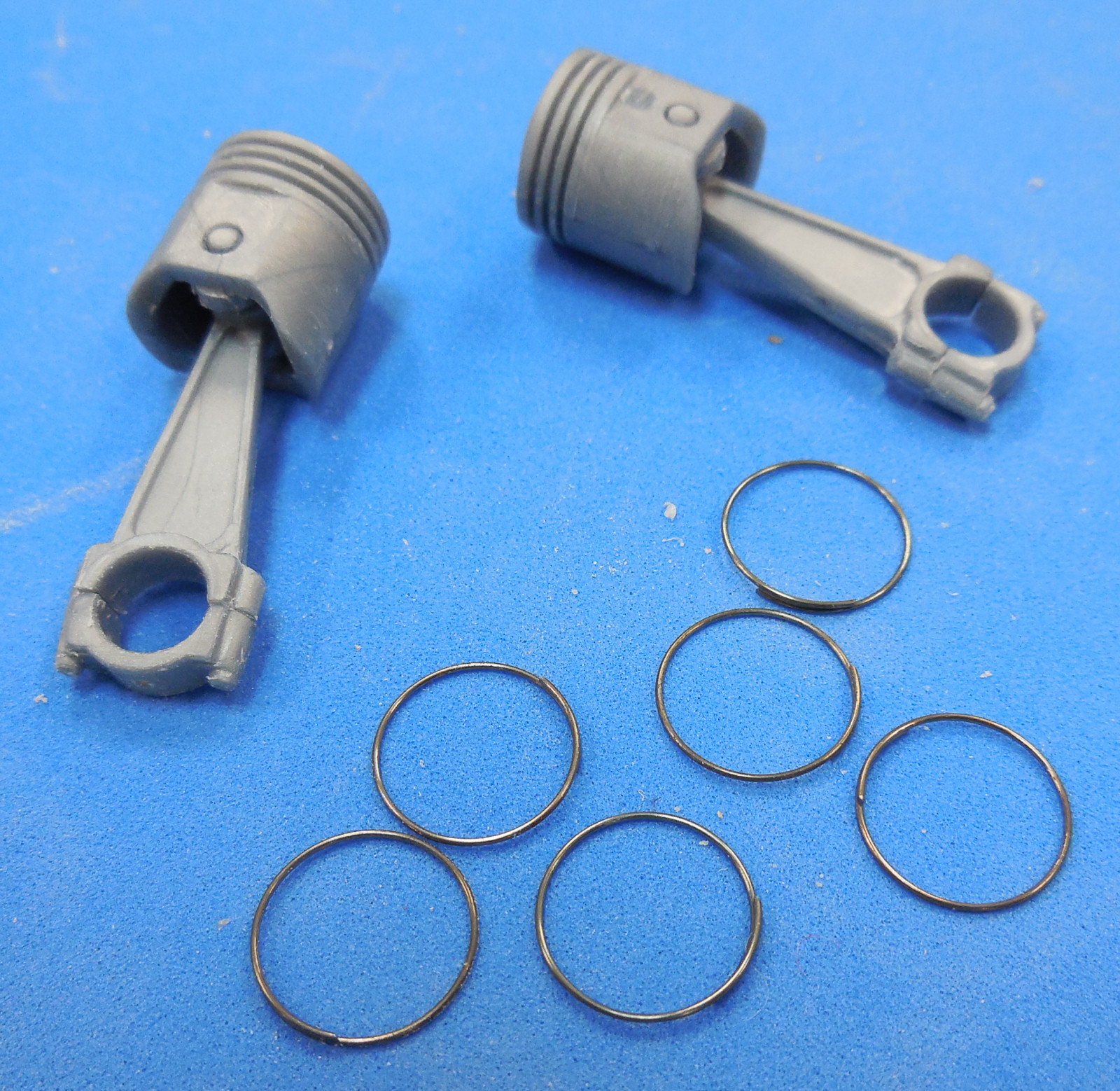 Italeri 1/6 Moto Guzzi V850 California Build Image