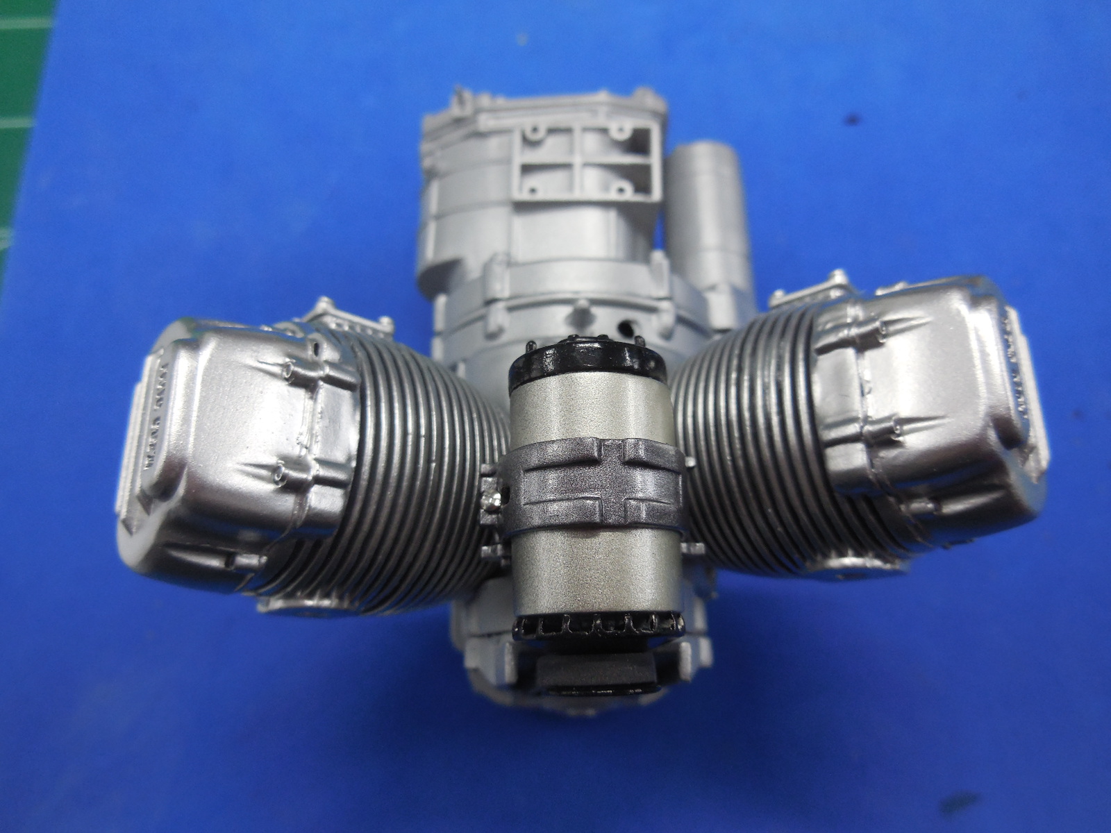 Italeri 1/6 Moto Guzzi V850 California Build Image