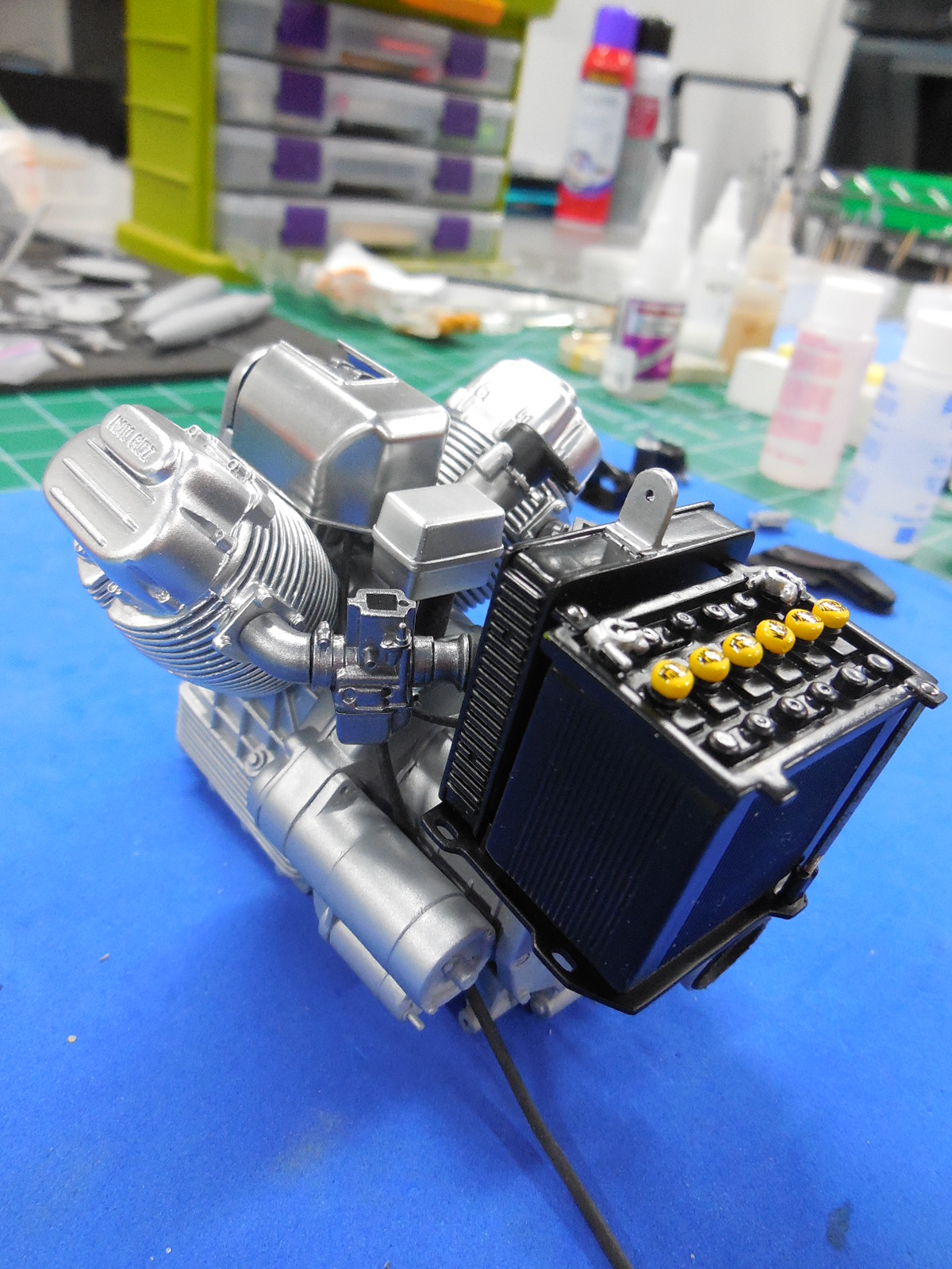Italeri 1/6 Moto Guzzi V850 California Build Image