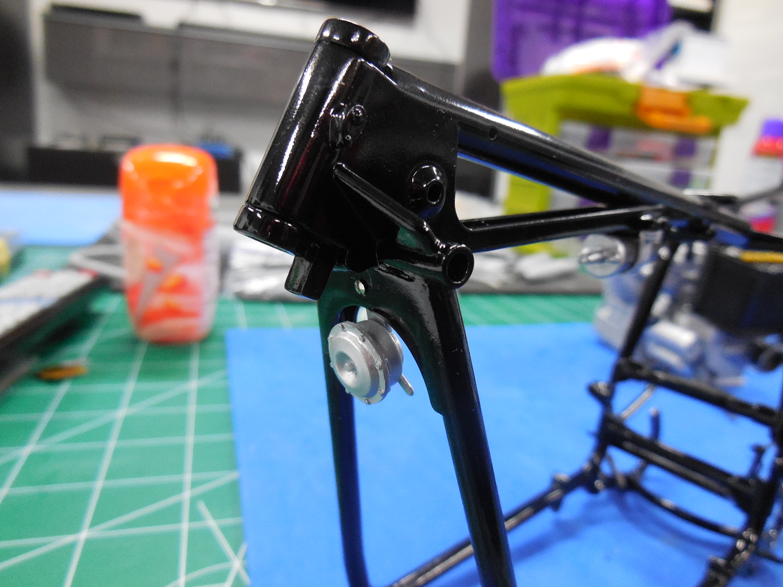 Italeri 1/6 Moto Guzzi V850 California Build Image