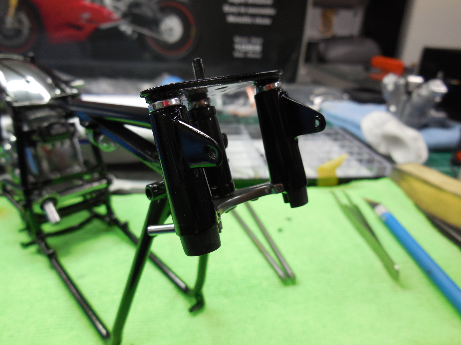 Italeri 4513 1/6 Moto Guzzi V850 California Build Image 140