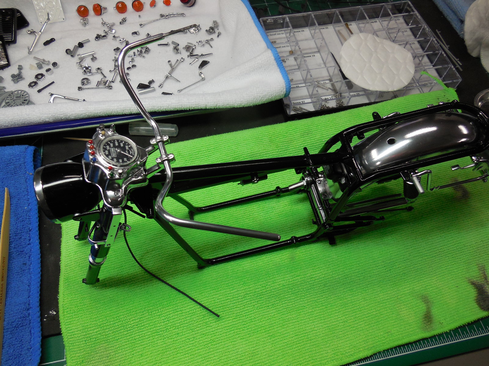 Italeri 4513 1/6 Moto Guzzi V850 California Build Image 162