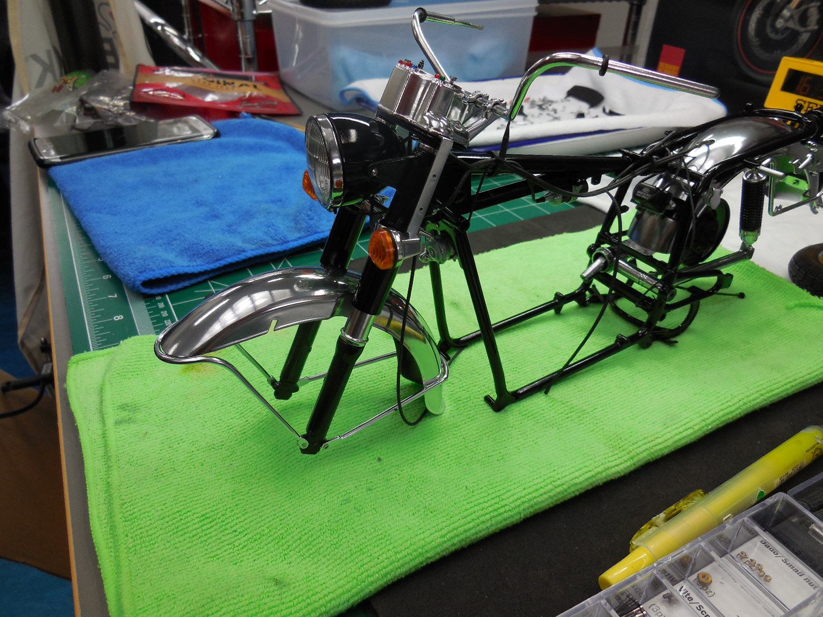 Italeri 4513 1/6 Moto Guzzi V850 California Build Image 108