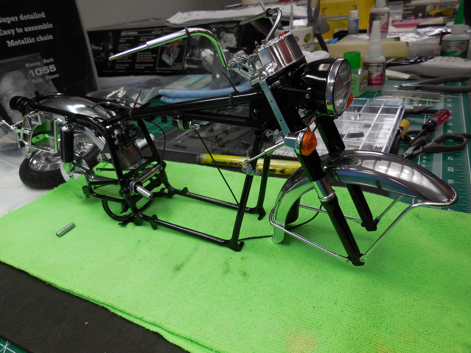 Italeri 1/6 Moto Guzzi V850 California Build Image