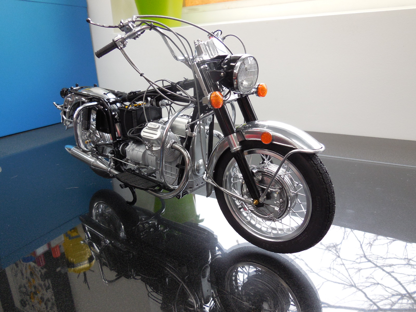 Italeri 1/6 Moto Guzzi V850 California Build Image