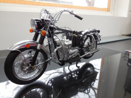 Moto Guzzi V850 California
