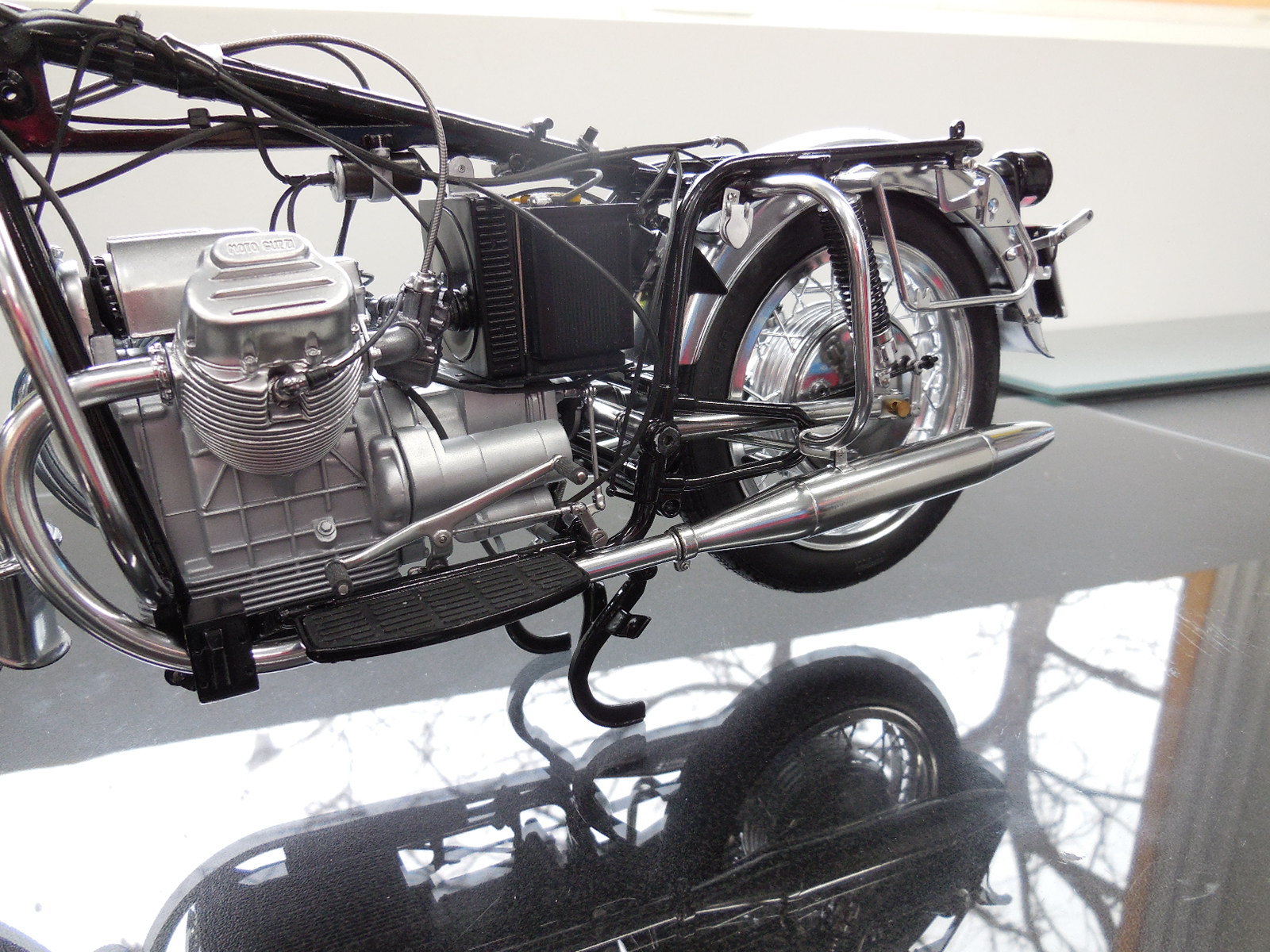 Italeri 1/6 Moto Guzzi V850 California Build Image