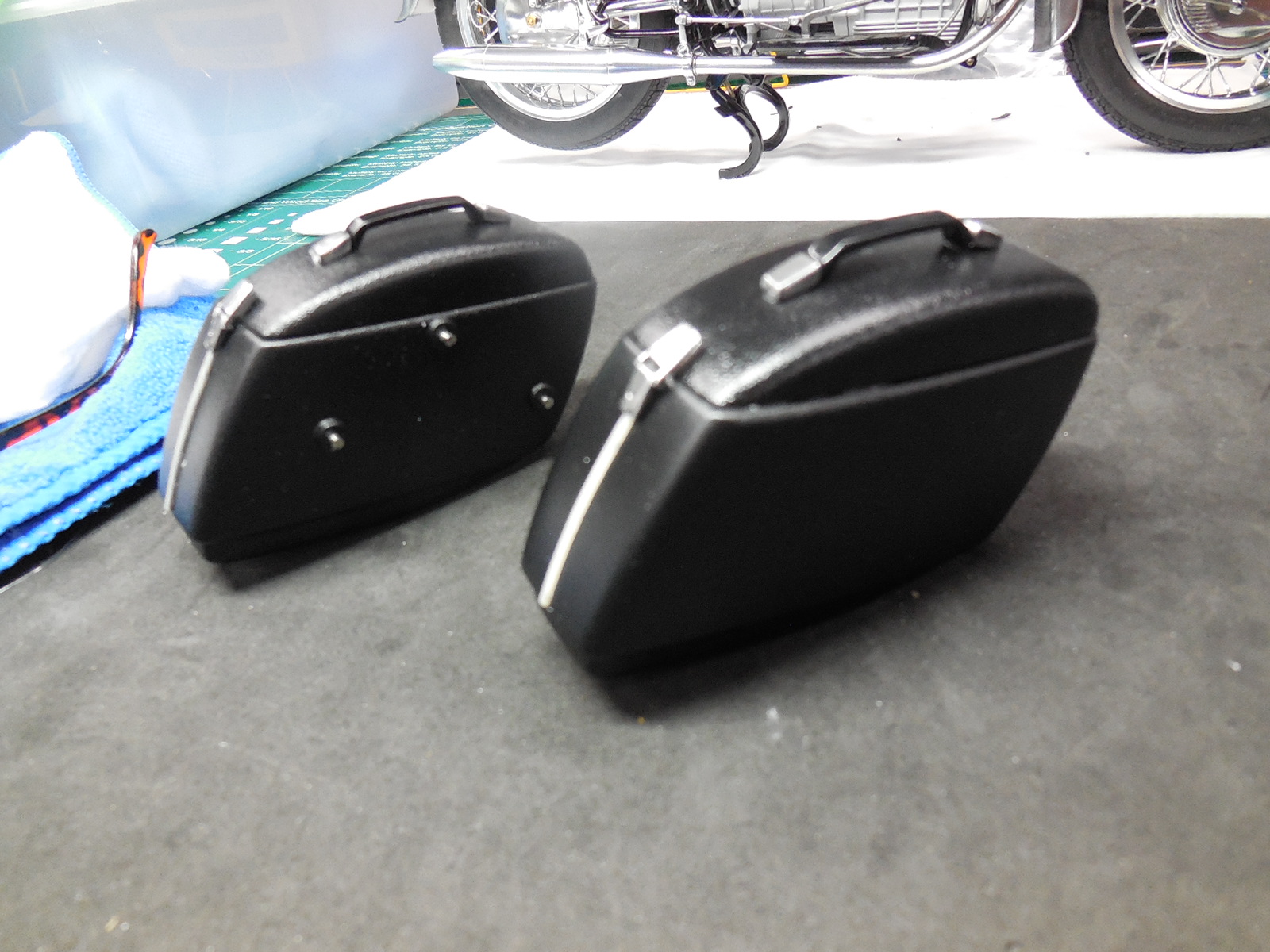 Italeri 1/6 Moto Guzzi V850 California Build Image