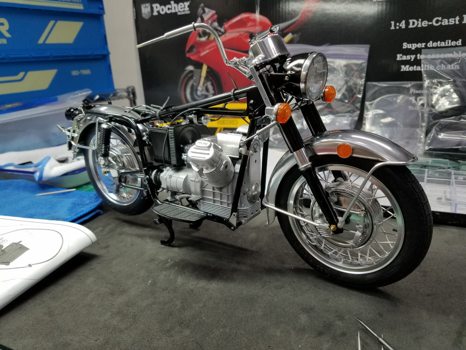 Italeri 1/6 Moto Guzzi V850 California Build Image