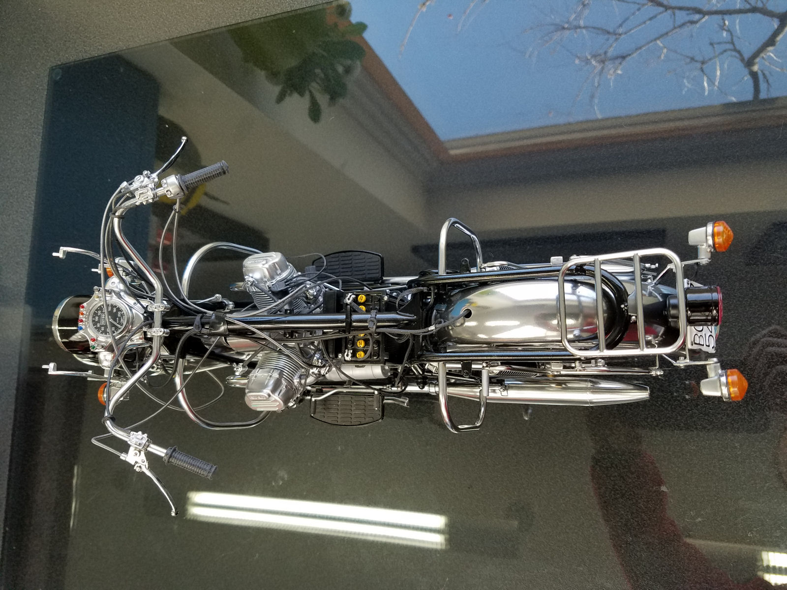 Italeri 1/6 Moto Guzzi V850 California Build Image