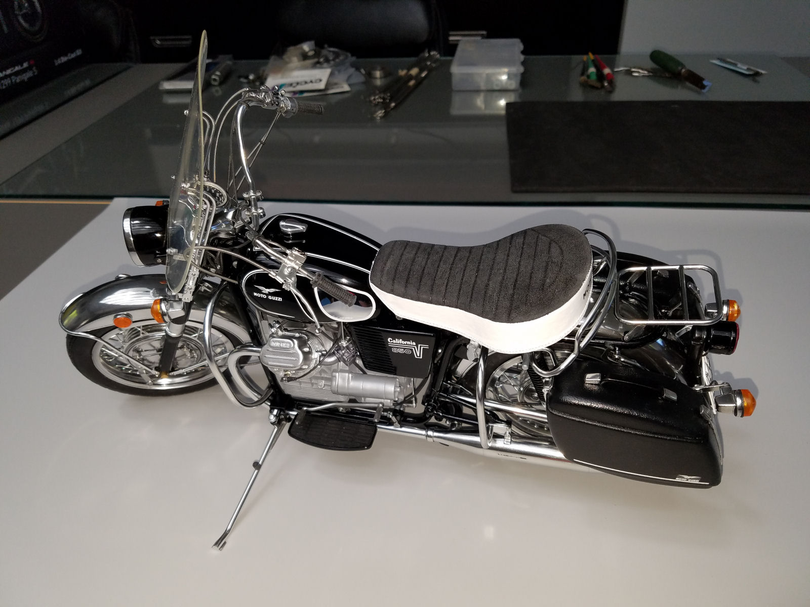 Italeri 4513 1/6 Moto Guzzi V850 California Build Image 243