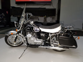 Moto Guzzi V850 California