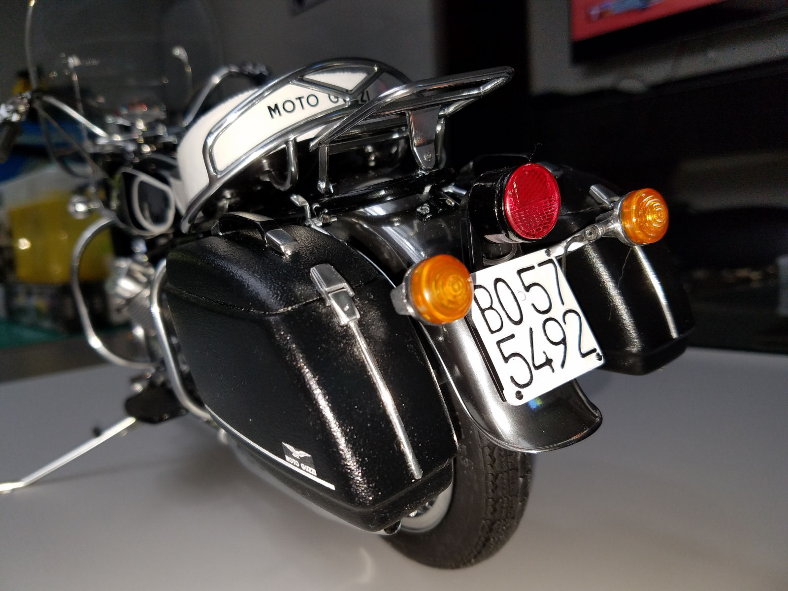 Italeri 4513 1/6 Moto Guzzi V850 California Build Image 249