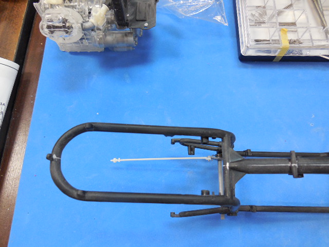 Italeri 4513 1/6 Moto Guzzi V850 California Build Image 51