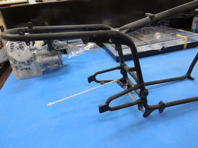 Italeri 4513 1/6 Moto Guzzi V850 California Build Image 54