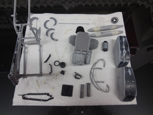 Italeri 1/6 Moto Guzzi V850 California Build Image