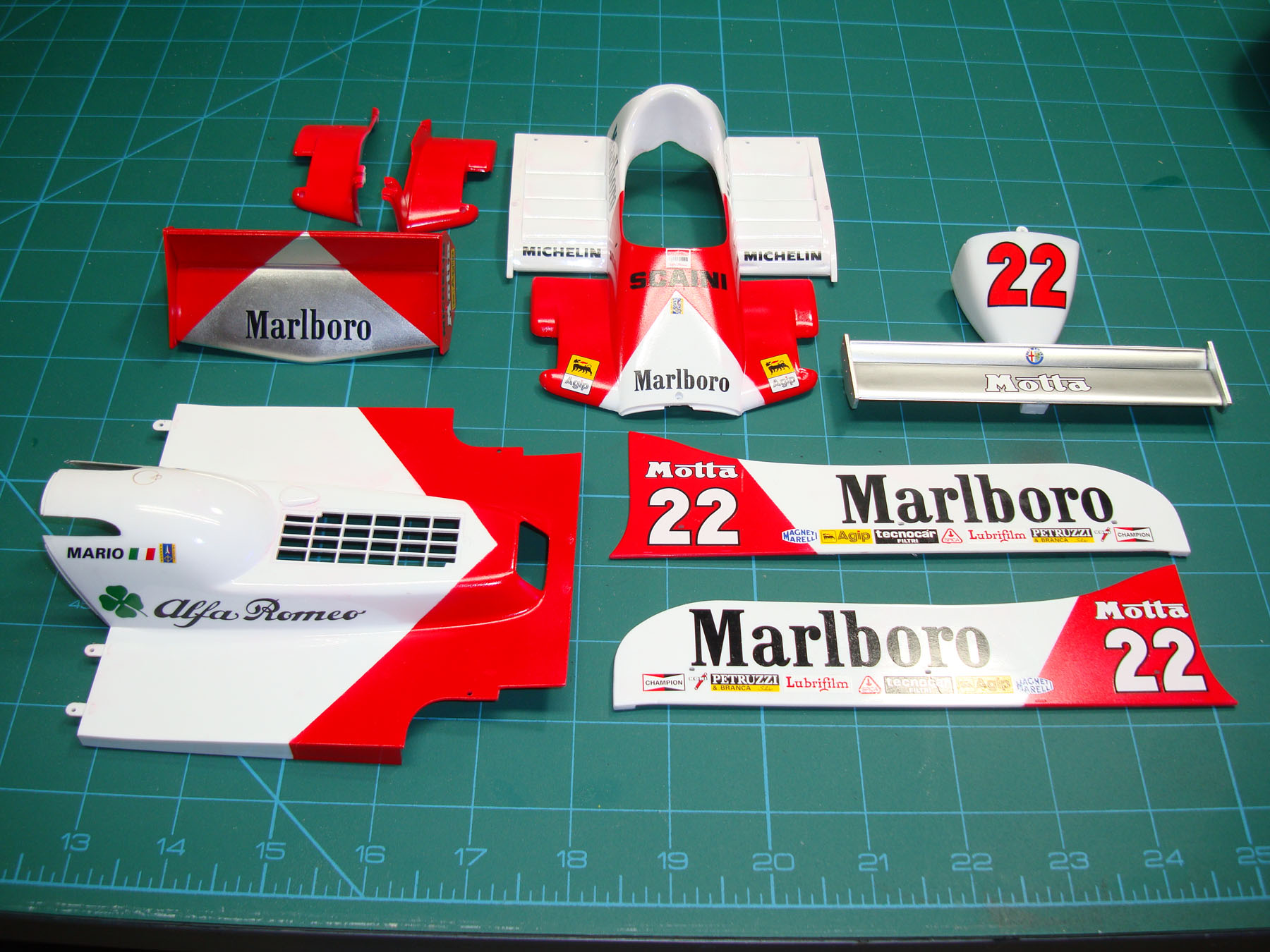 Italeri 4704 1/12 Alfa Romeo 179/179C Build Image 34