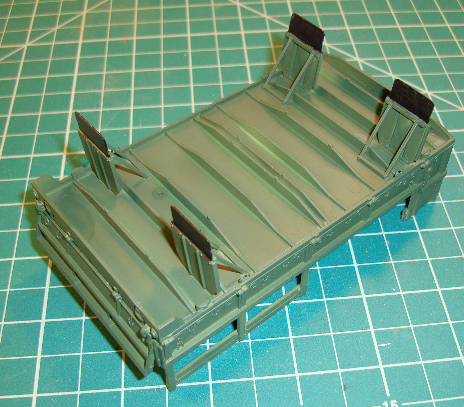 Italeri 6513 1/35 M923 'Hillbilly' Gun Truck Build Image 26