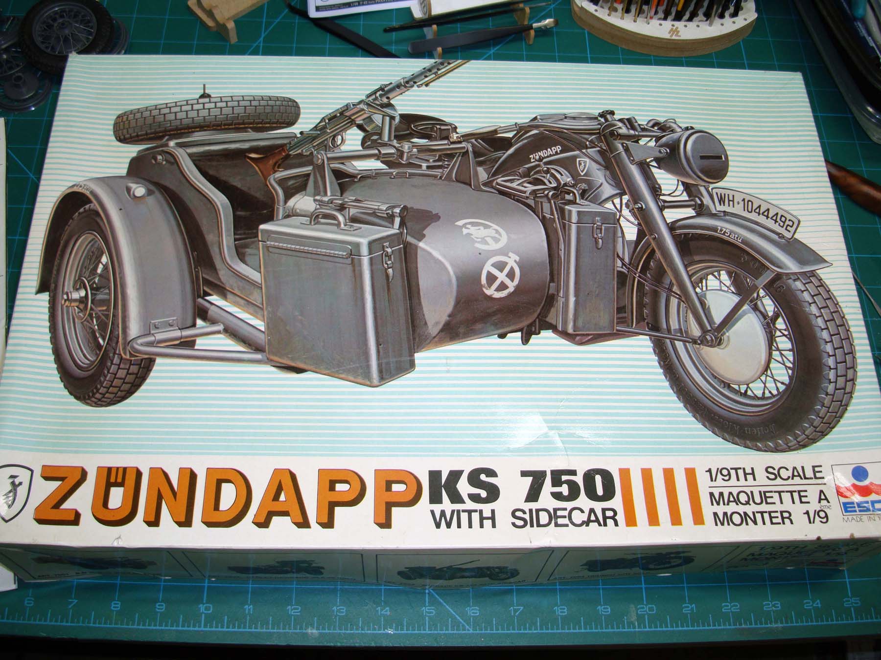 Italeri 7403 1/9 German Military Motorcycle with Sidecar Build Image 01