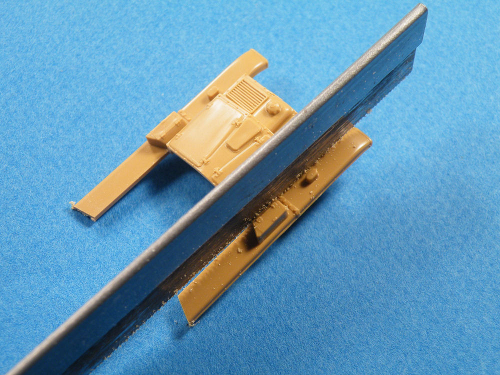 Italeri 7517 1/72 M13/40 Build Image