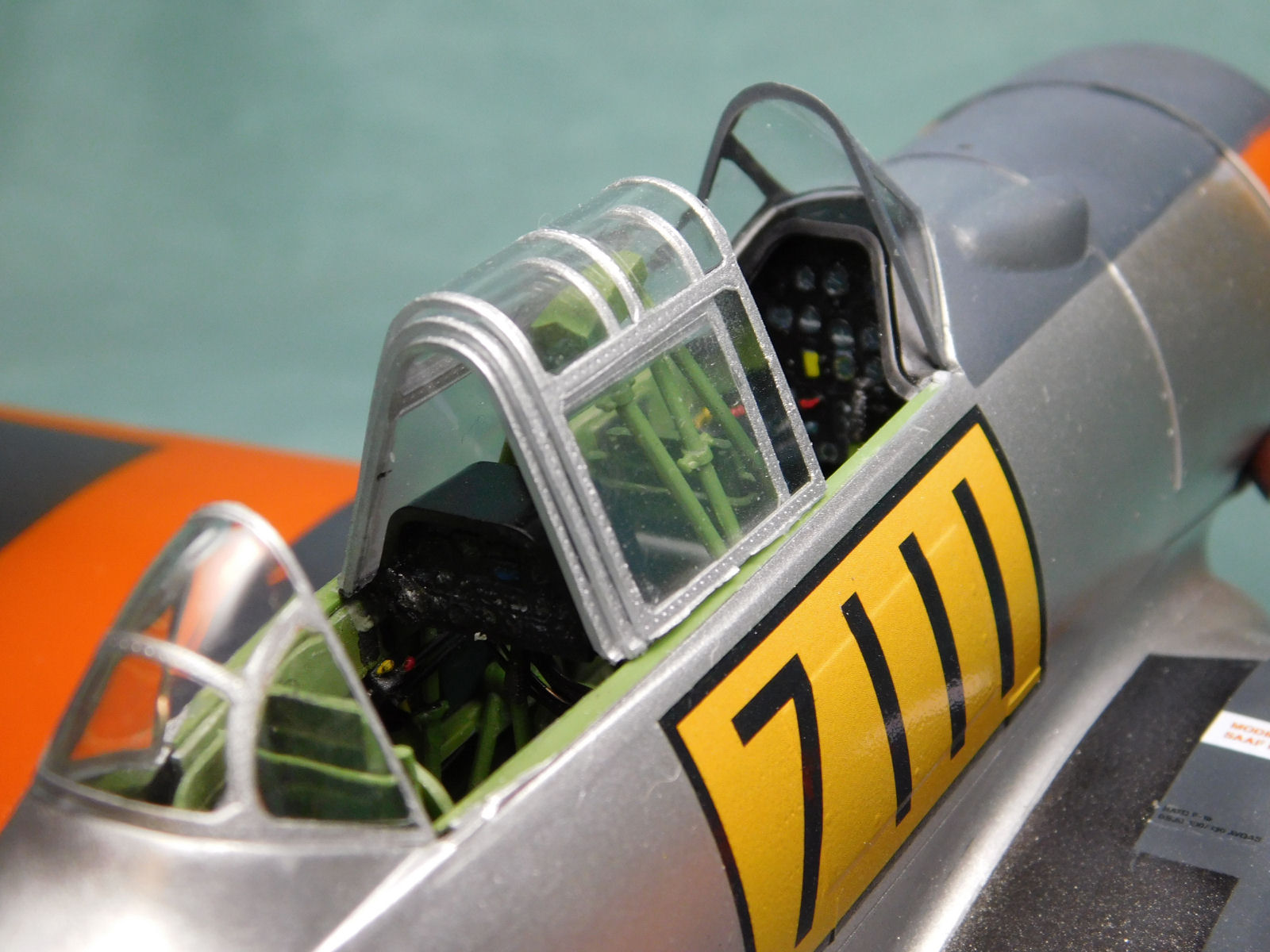 Kitty Hawk 32001 1/32 T-6 Texan Build Review